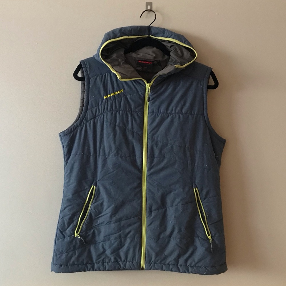 Mammut synthetic hooded vest, Women’s L.